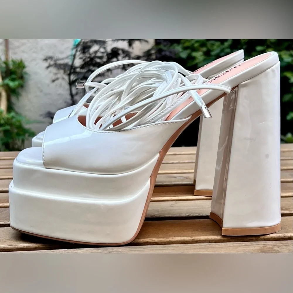 WET KISS Platform Gladiator Heels